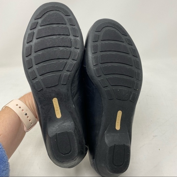 Softspots Presto black leather buckle detail flats - Picture 6 of 7